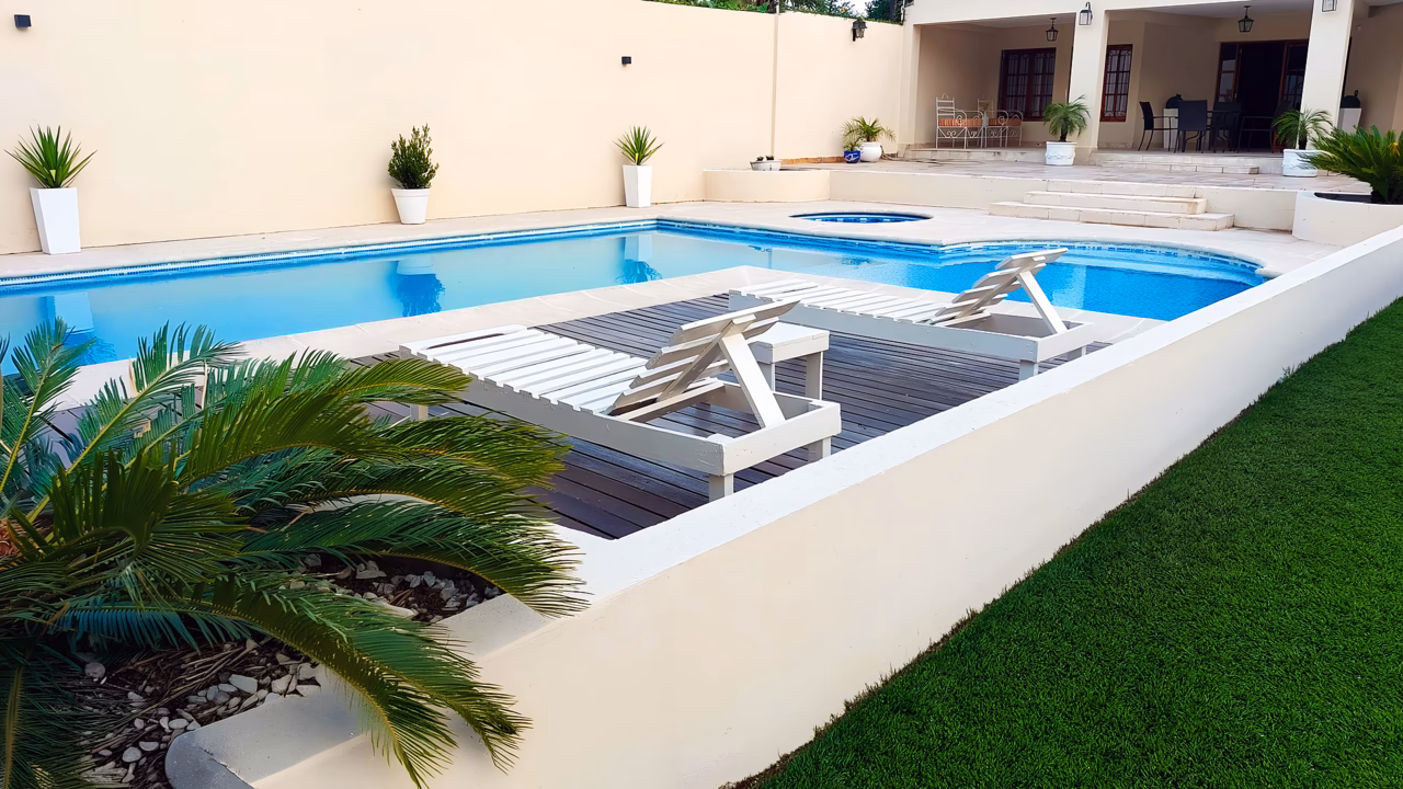 Piscina remodelada en Villa Rebeca, San Luis, Salta