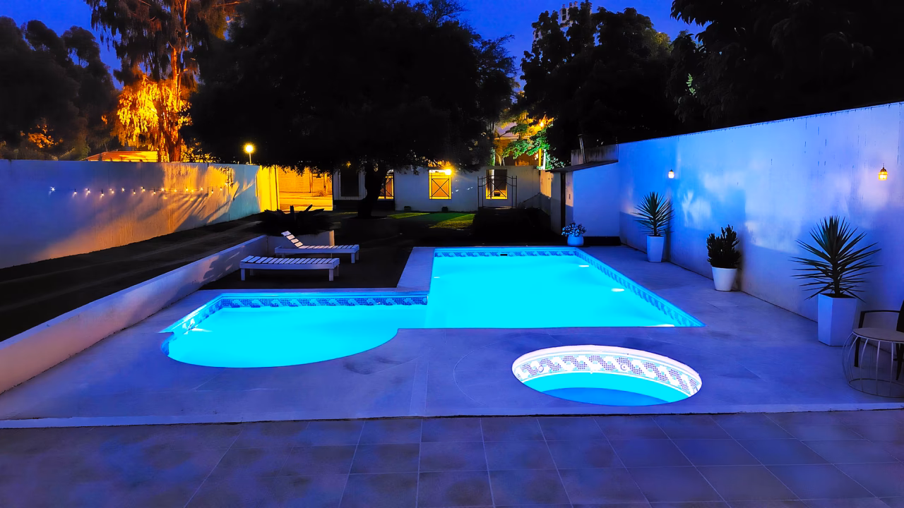 Piscinas accesibles para adultos mayores y movilidad reducida: diseño seguro