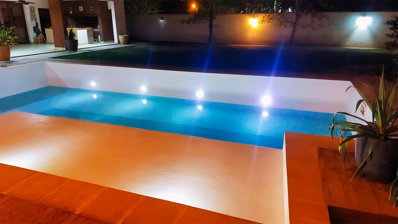 Piscina de hormigón construida por Construmax en Villa Rebeca, San Luis, Salta