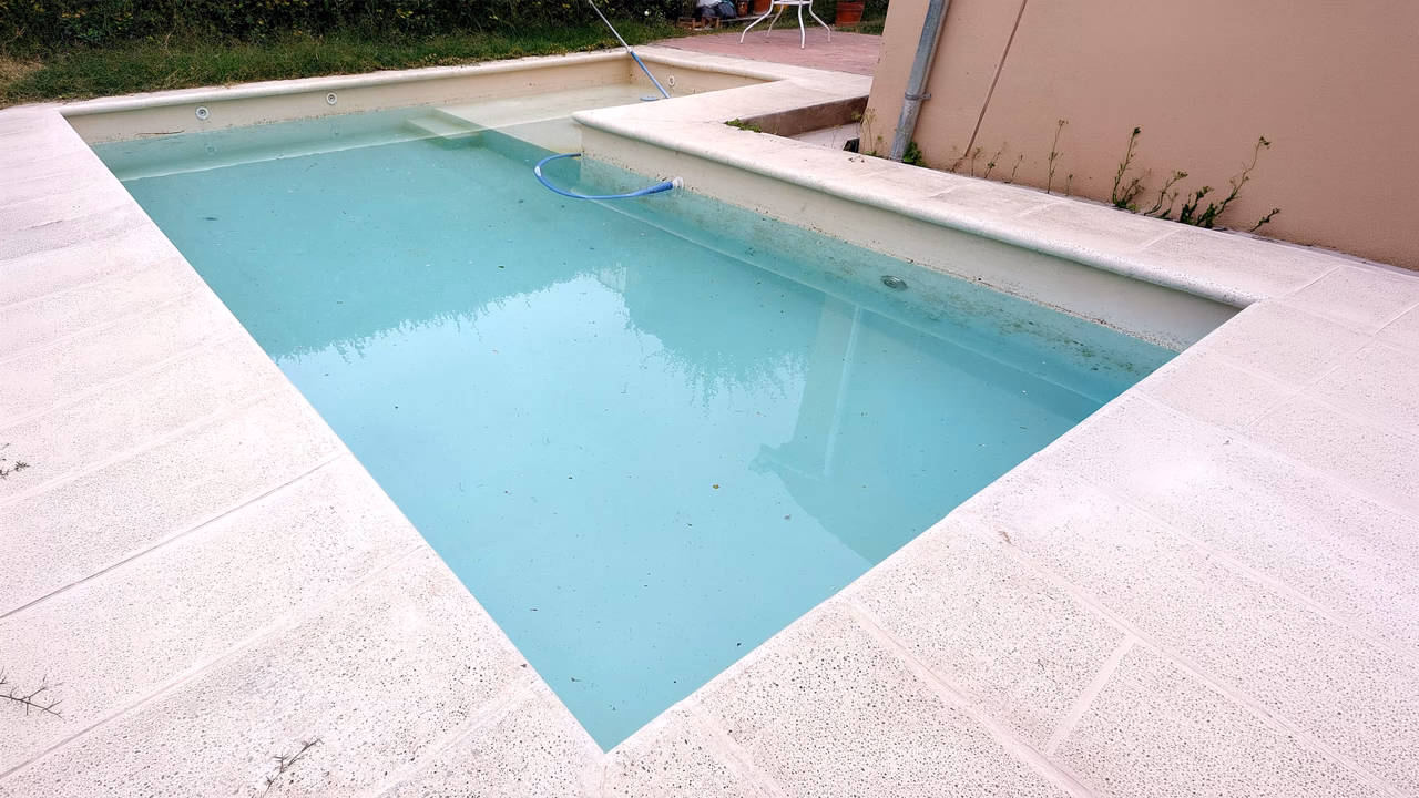Piscinas pequeñas: ideas para patios chicos